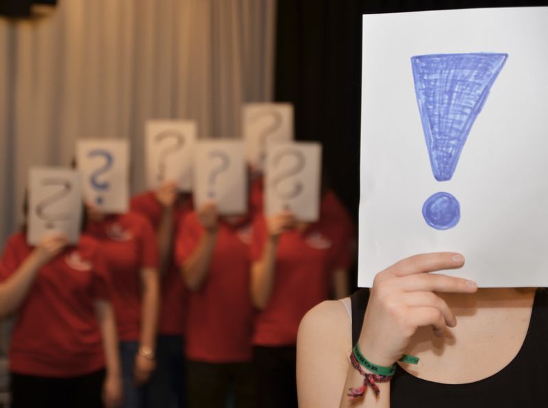 Die 5te Dimension: Improtheater-Match